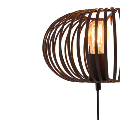 De Chericoni Curvato wandlamp in zwart metaal (Ø30 cm) voegt industriële stijl toe aan je interieur. Duurzaam, krachtig en sfeervol.