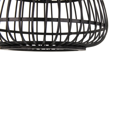 Detail van houten bovenkant en metalen kap van de Chericoni Nature plafondlamp