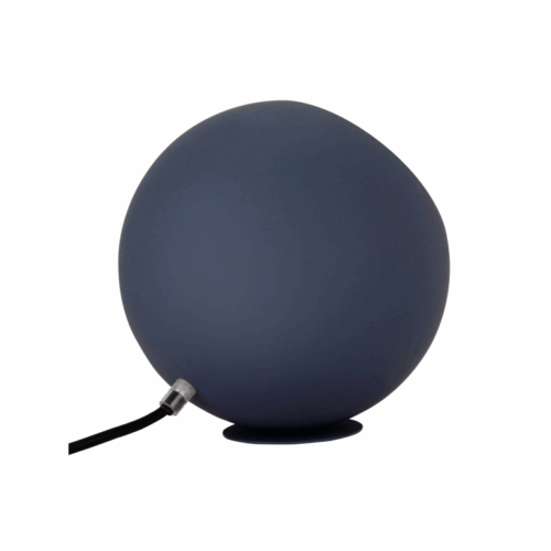 Voeg diepte toe aan je ruimte met de navy blue Occhio tafellamp. Modern ontwerp, warme gloed.