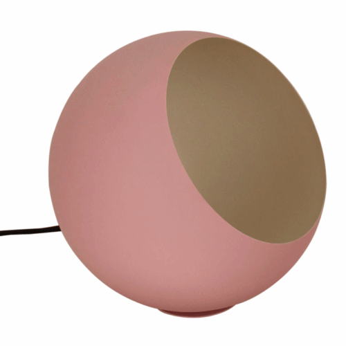 Italiaans design, Nederlandse kwaliteit: de roze Occhio tafellamp Ø25 cm geeft elk interieur een stijlvol kleuraccent.