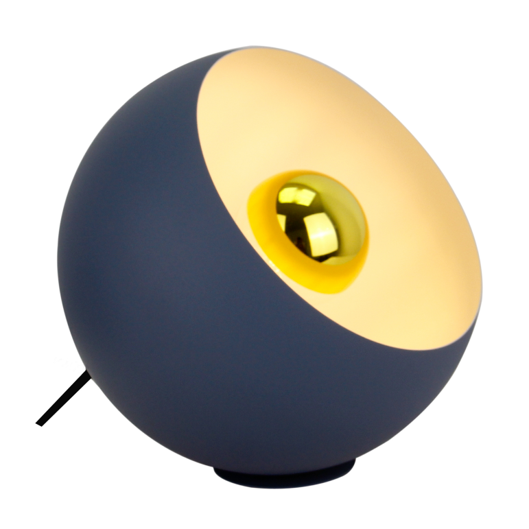 Moderne crèmekleurige tafellamp Occhio met een tijdloos ontwerp. Perfect voor een sfeervolle touch in je interieur.