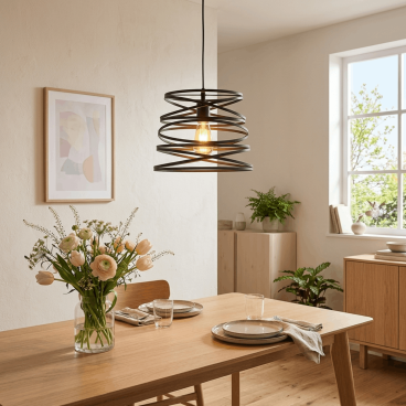 Hanglamp Asti voor sfeervolle verlichting boven de eettafel.