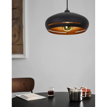 Lichtspel Striscia hanglamp zwart goud op muur