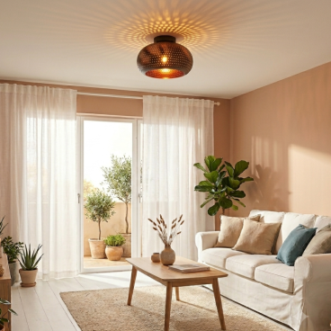De Spezia plafondlamp combineert zwart met goud voor een moderne touch.
