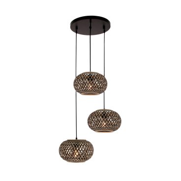 Hanglamp met drie kappen van naturel en zwart gevlochten bamboe voor een sfeervol contrast in het interieur.