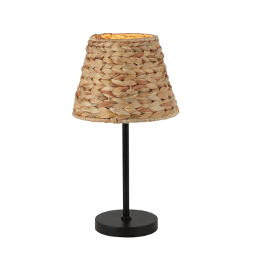 Deze bruin gekleurde tafellamp straalt landelijke charme uit. Perfect voor een warme, gezellige sfeer in huis.