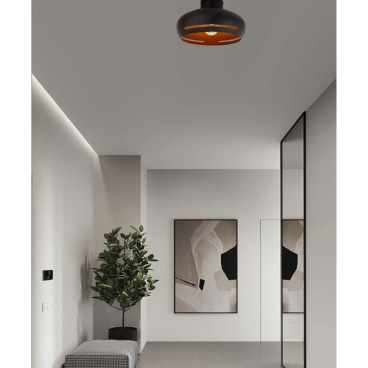 Moderne plafondlamp Striscia in zwart en goud, perfect voor een sfeervolle ambiance in jouw woonkamer of eetruimte.