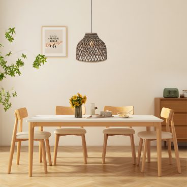 De natuurlijke hanglamp Weaving geeft een warme, landelijke uitstraling aan je interieur. Perfect voor gezellige avonden.